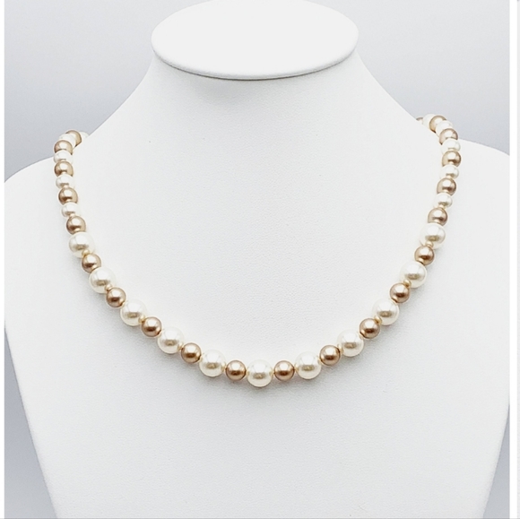Handmade Jewelry - Necklace in Pearlescent Crystal Beads,Golden Ecru Cream.